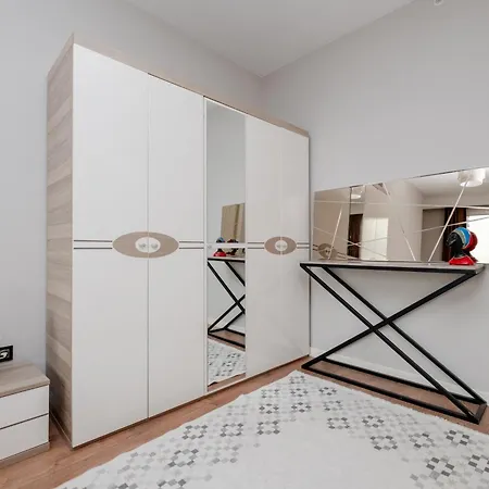 Metro Istasyonu Karsisi Lux Apartamento Istambul